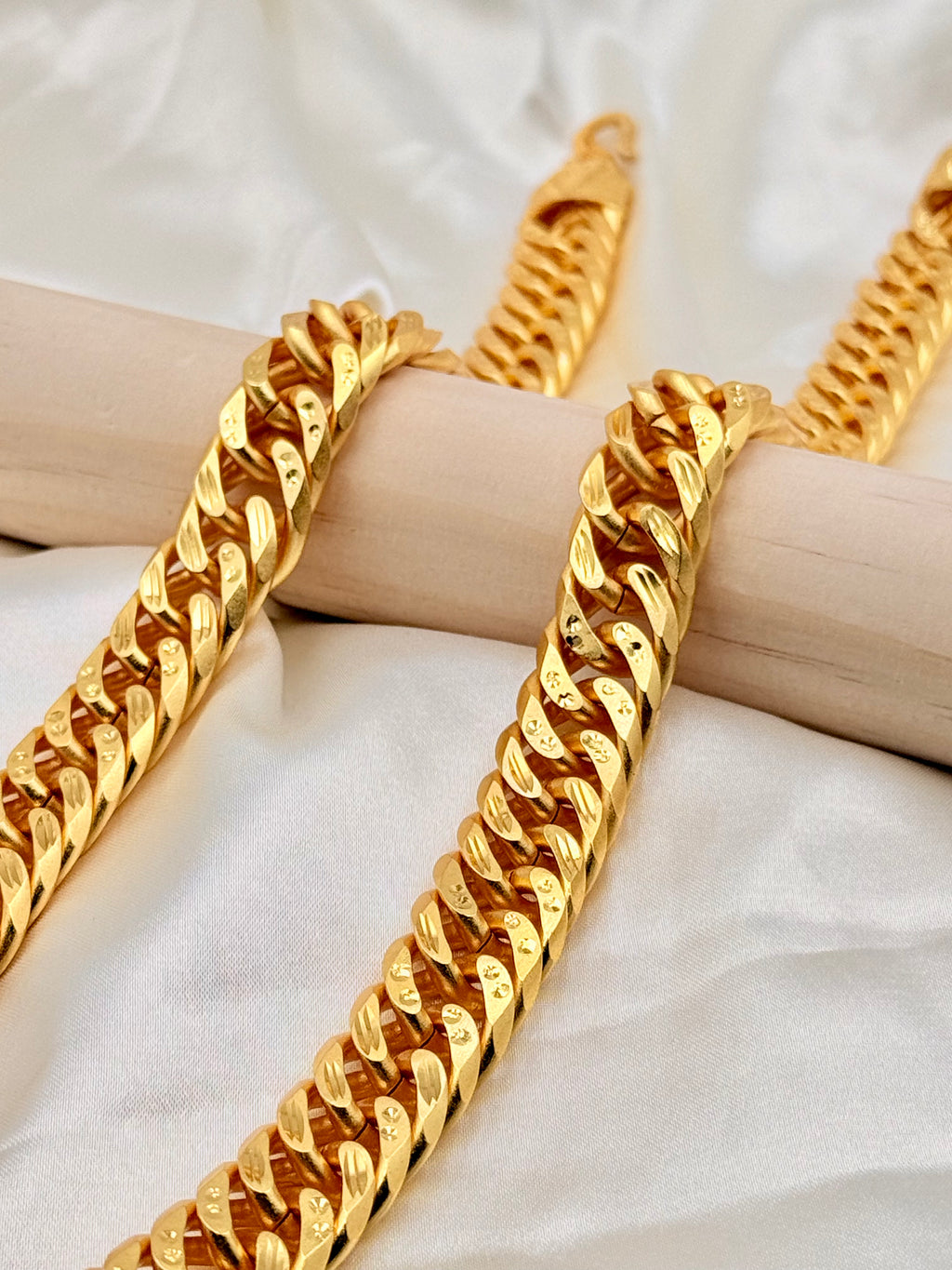 1 Gram Gold Wide Diamond Cut Cuban Link Chain