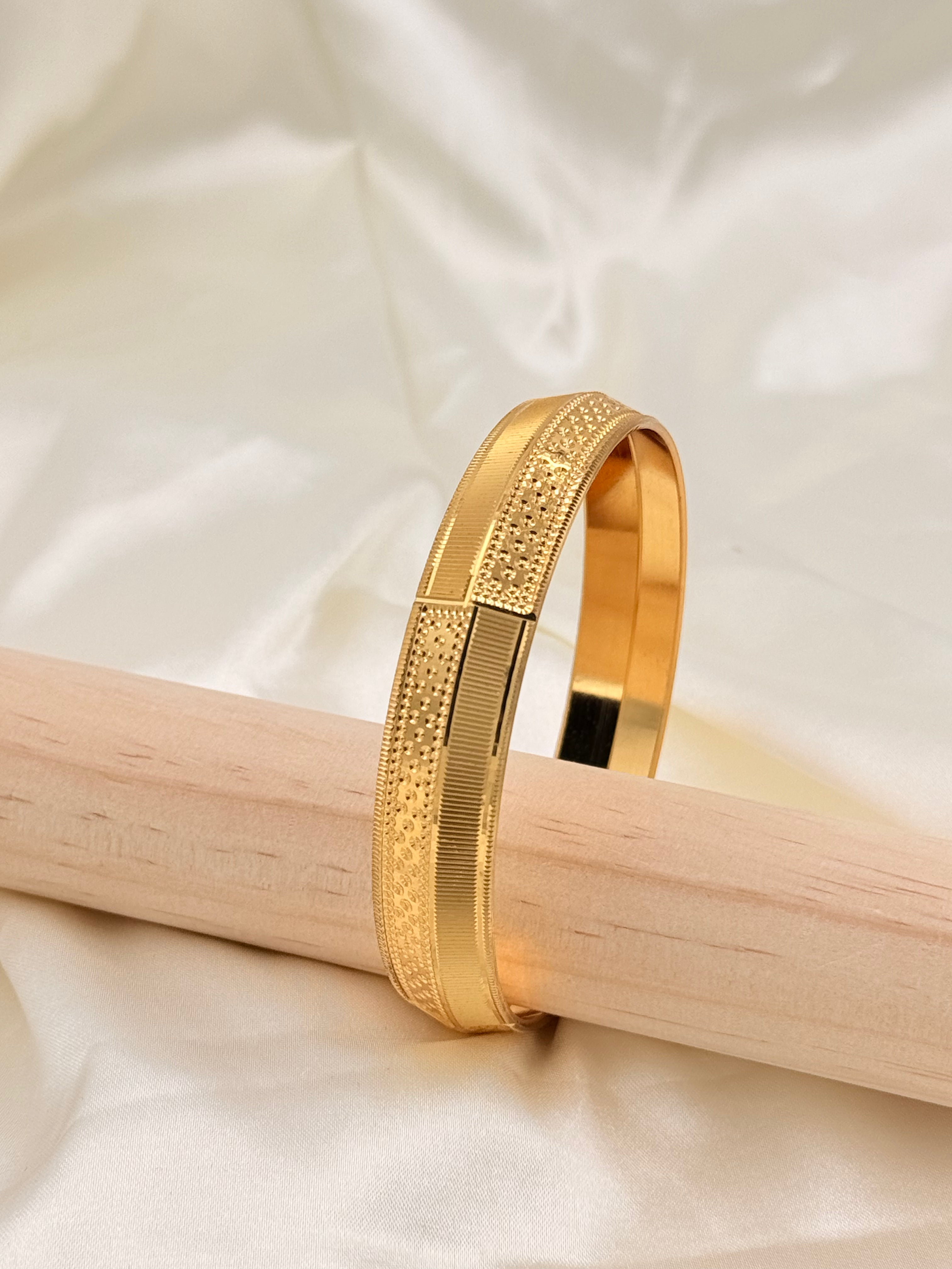 1 Gram Gold Wide Cut Designer Kada