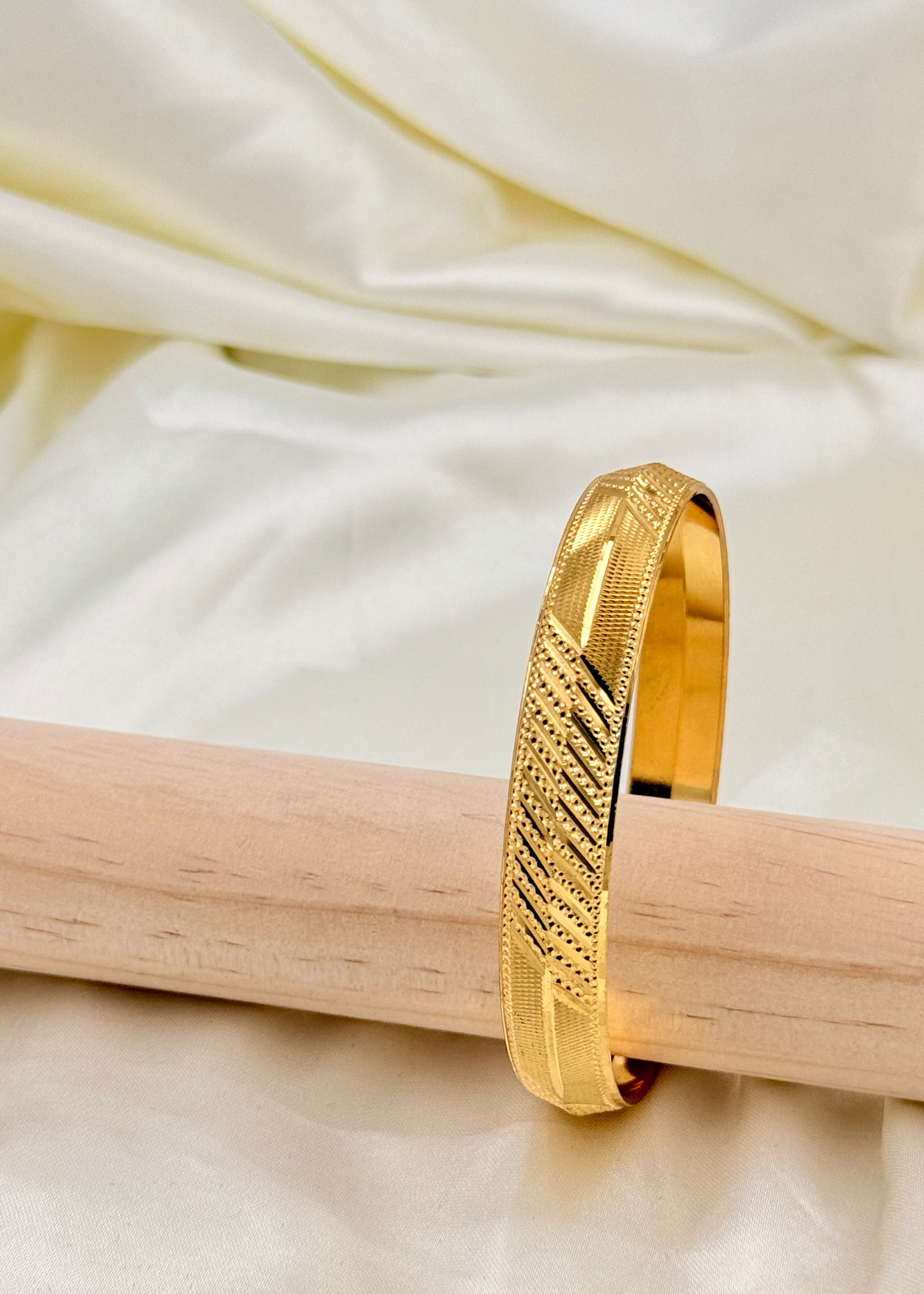 Gold Plated Chevron Pattern Kada
