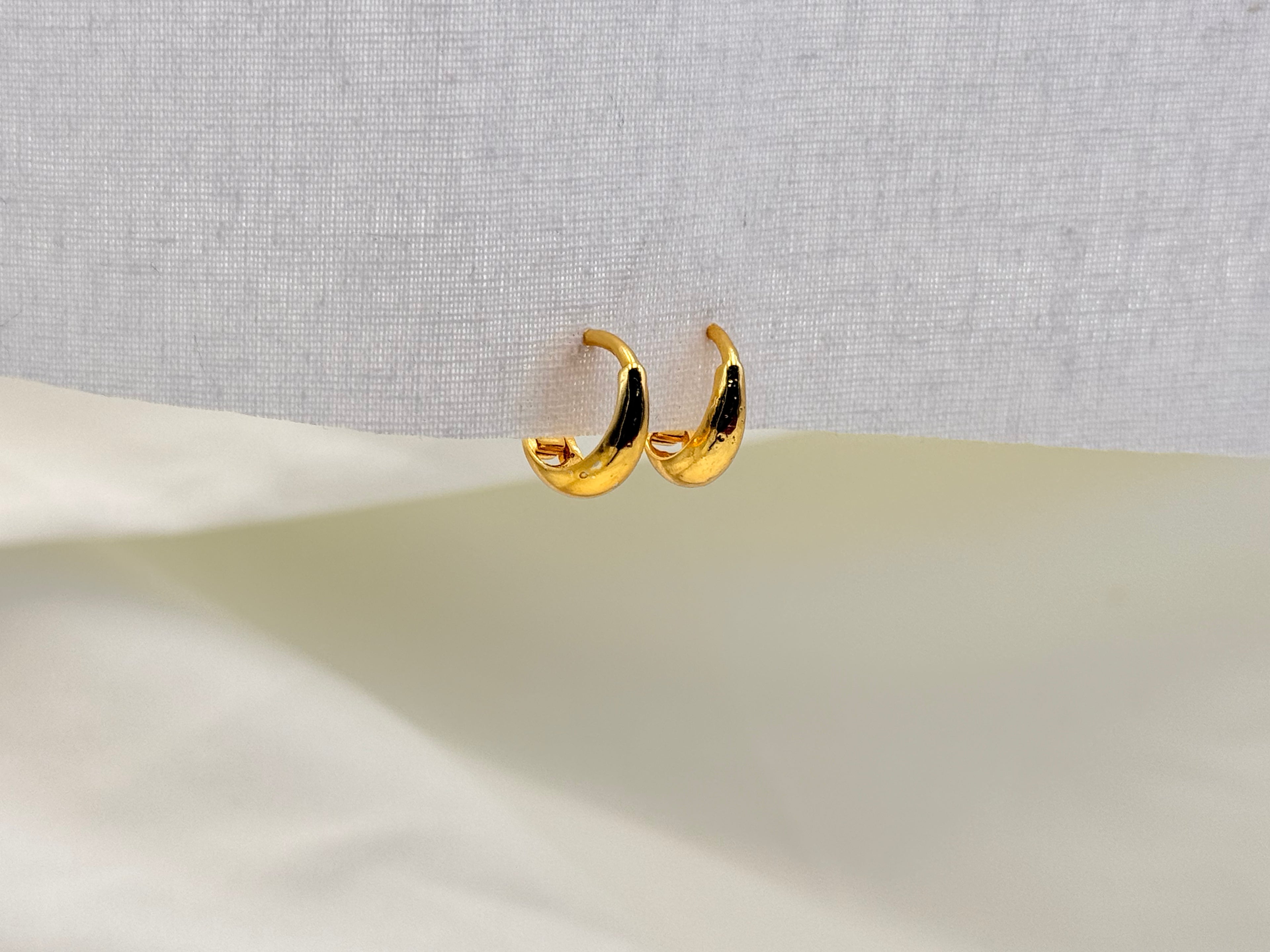 Men Gold Plated Nattiyan - Classic Hoop Earrings
