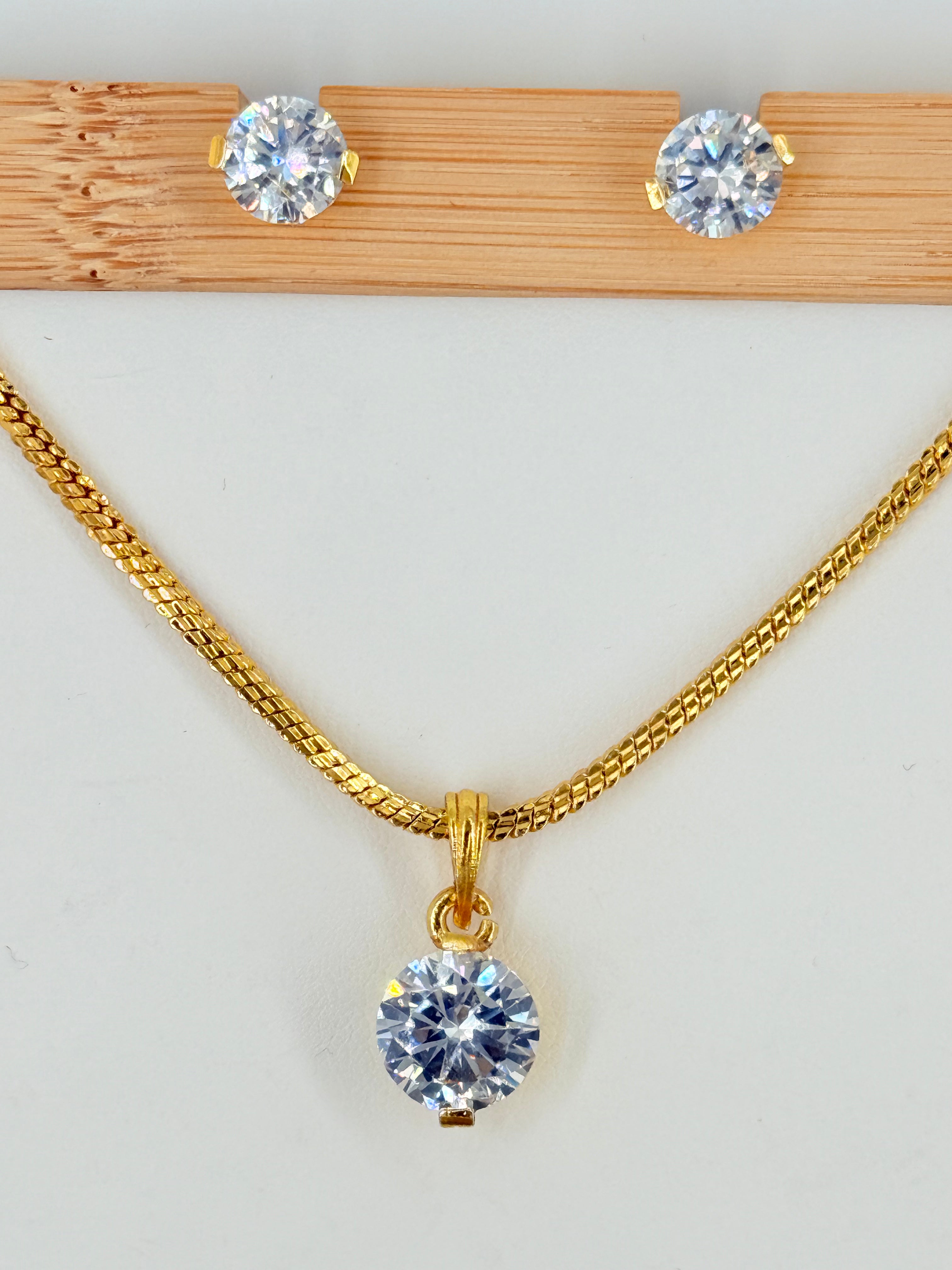 Gold Plated Artificial Solitaire Pendant Set With Chain