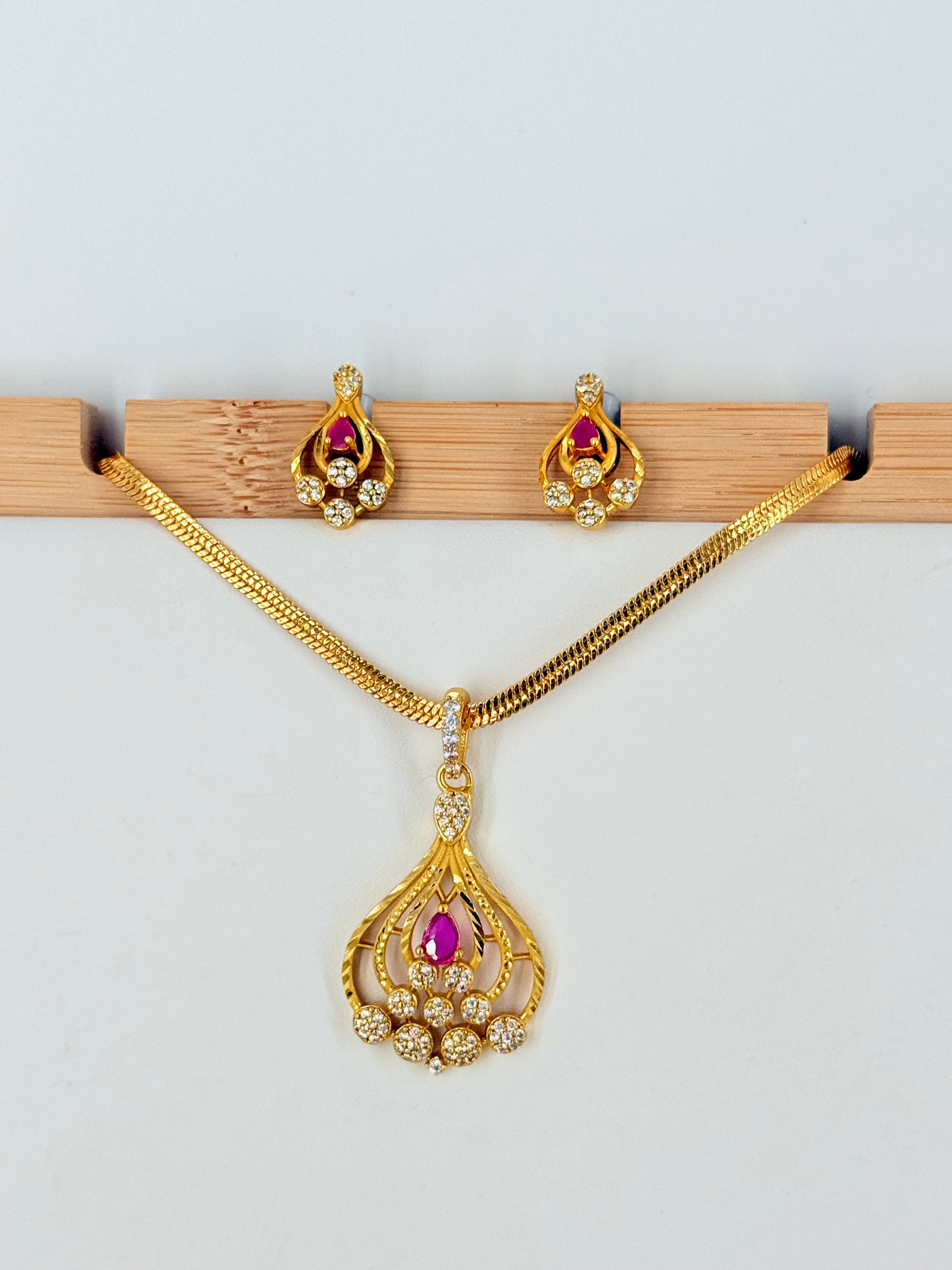 Gold Plated Pink Stone Pendant Set With Chain